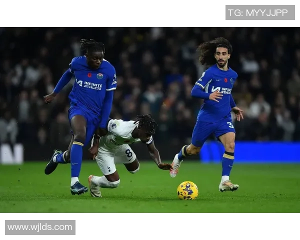 查布莱与索肖的精彩对决揭示法乙联赛的激烈竞争与球队实力较量 查布莱与索肖的精彩对决揭示法乙联赛的激烈竞争与球队实力较量